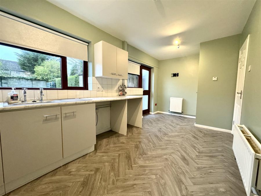 67 Ardmillan Crescent