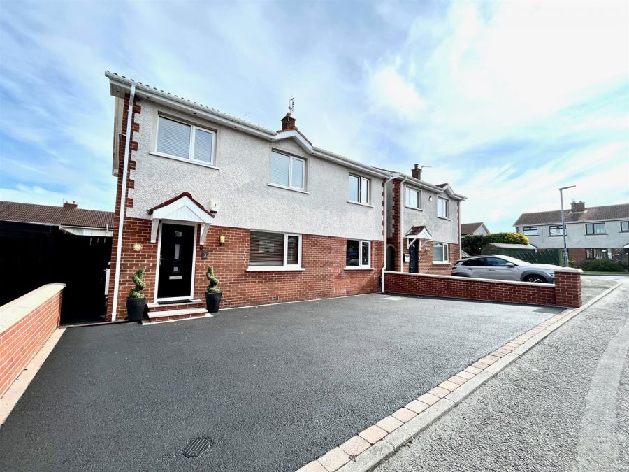 3 Audleys Close