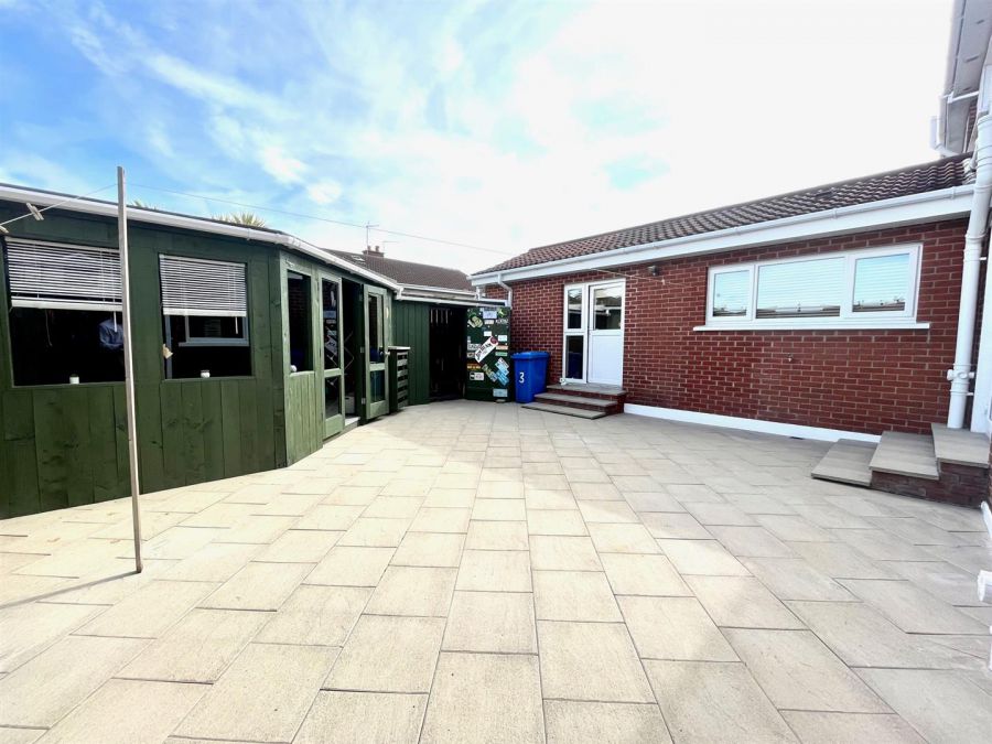 3 Audleys Close
