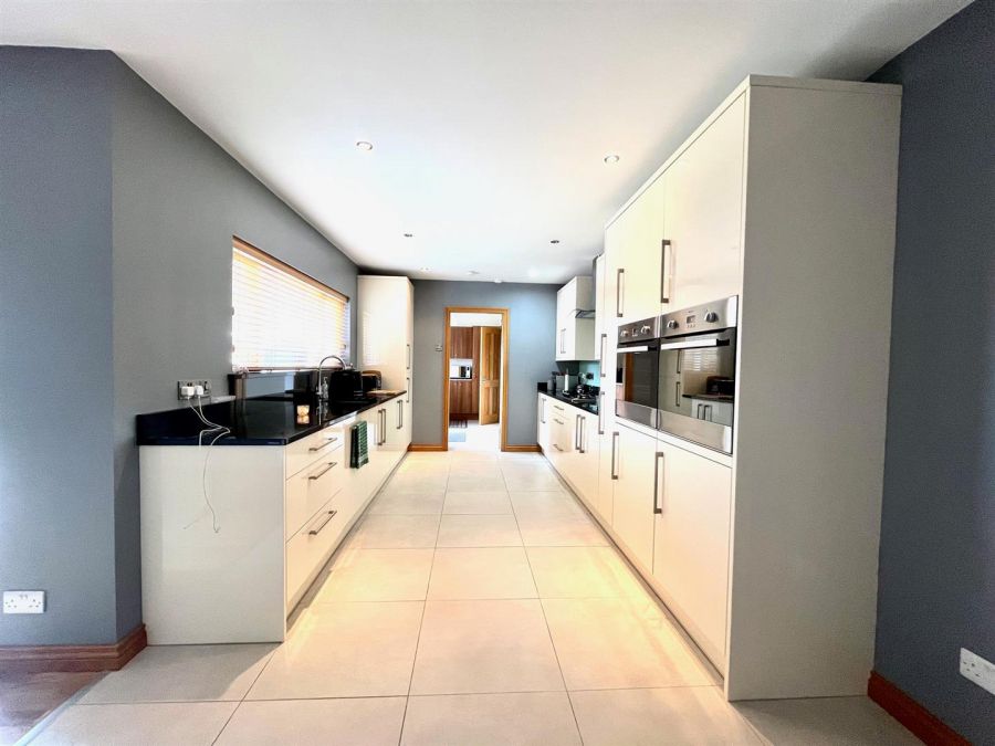 3 Audleys Close