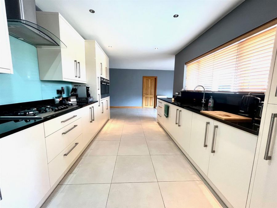 3 Audleys Close