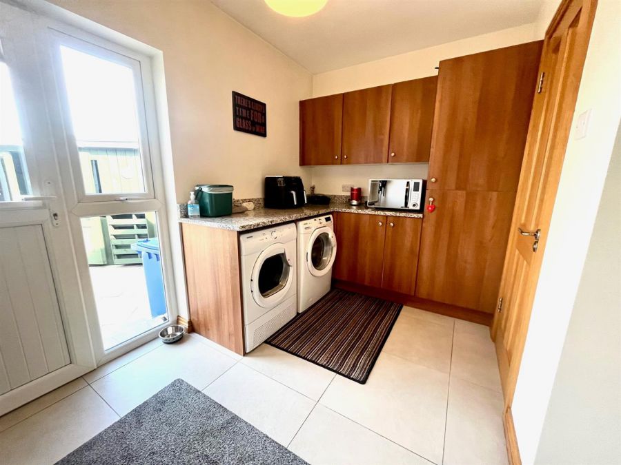 3 Audleys Close