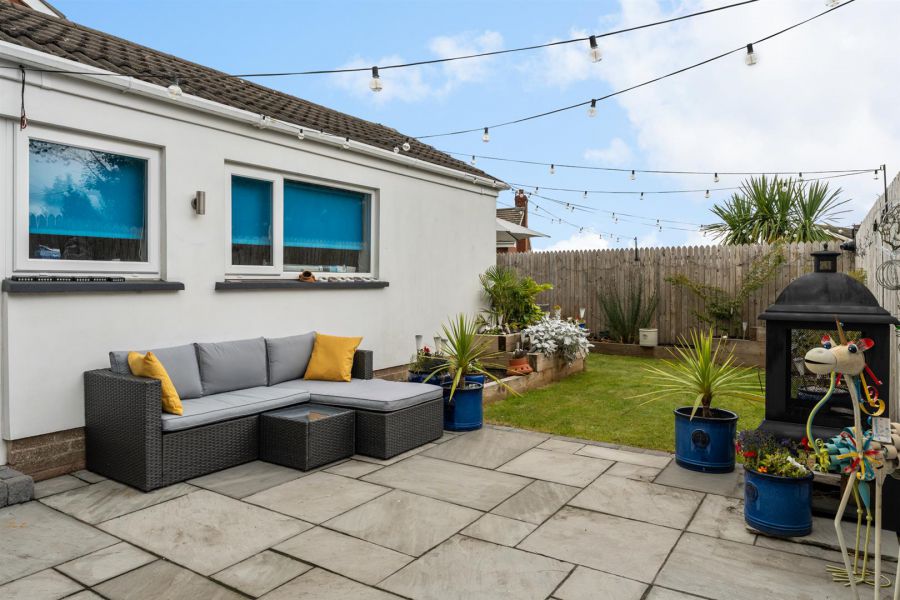8 Hollymount Road