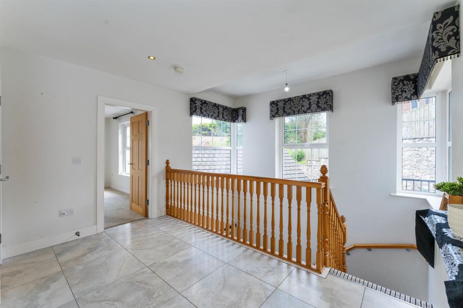 2 Mountpleasant Drive