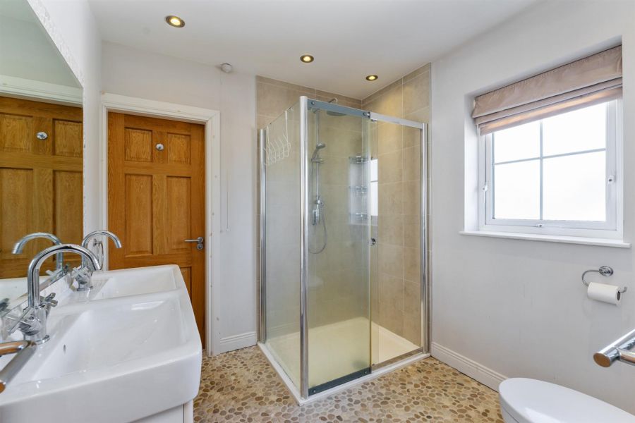2 Mountpleasant Drive