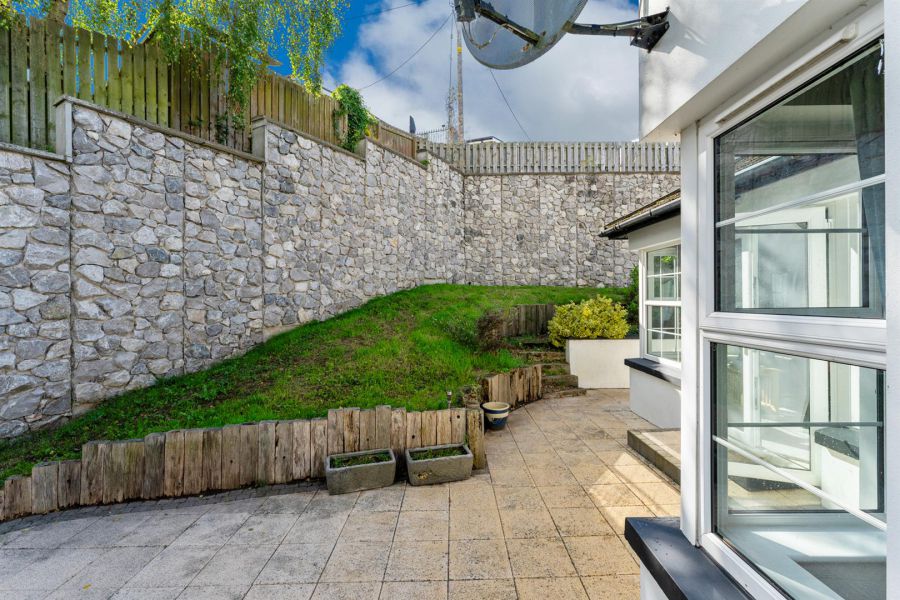 2 Mountpleasant Drive