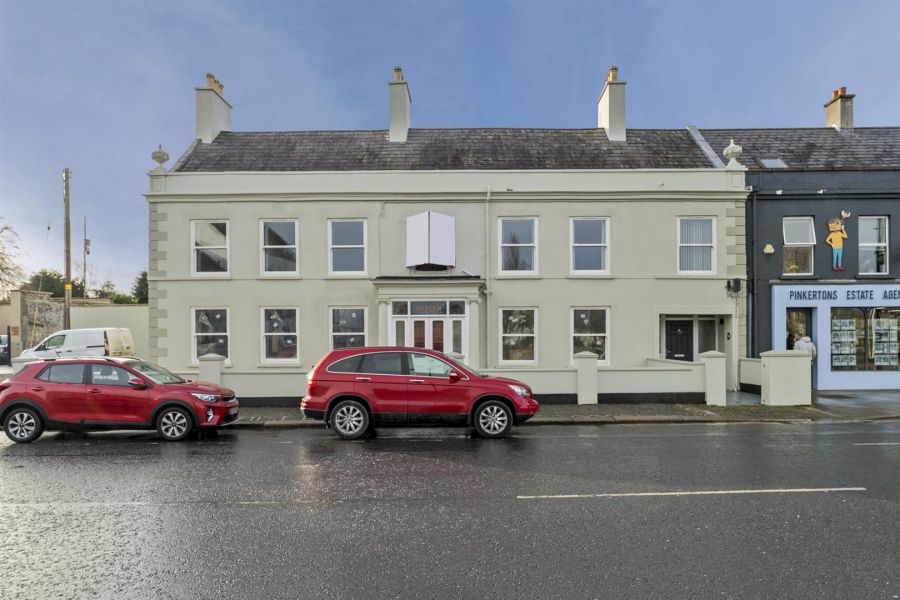 11 The Square