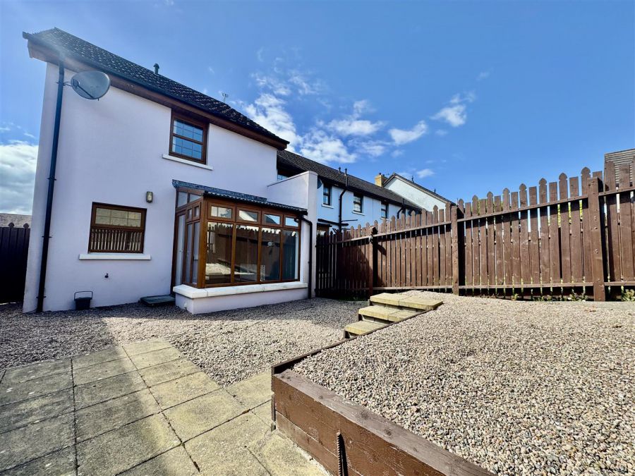 2 River Hill Grove