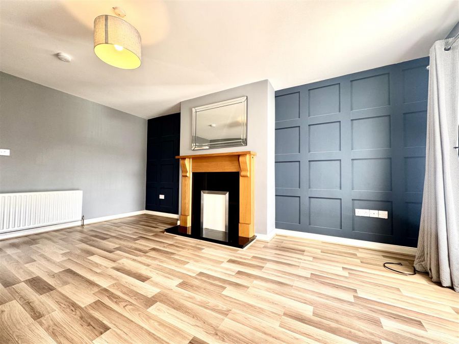 2 River Hill Grove