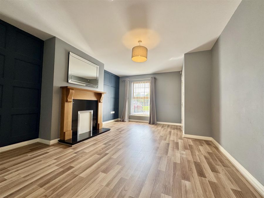 2 River Hill Grove
