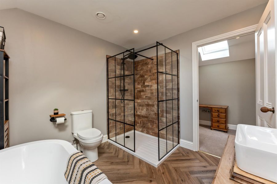 The Willows, 11c Cunningburn Road