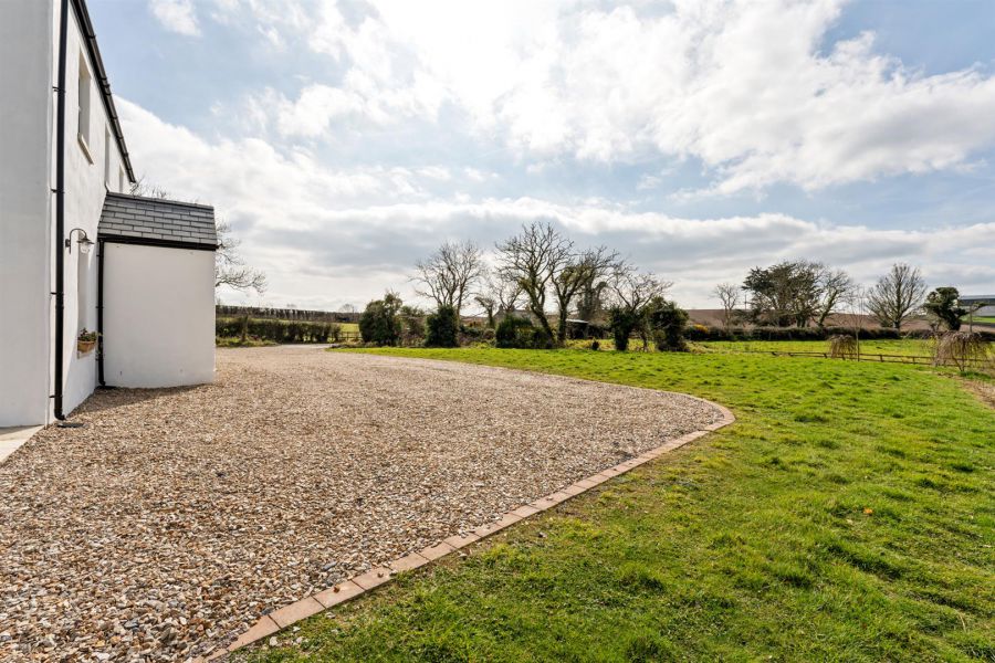 The Willows, 11c Cunningburn Road