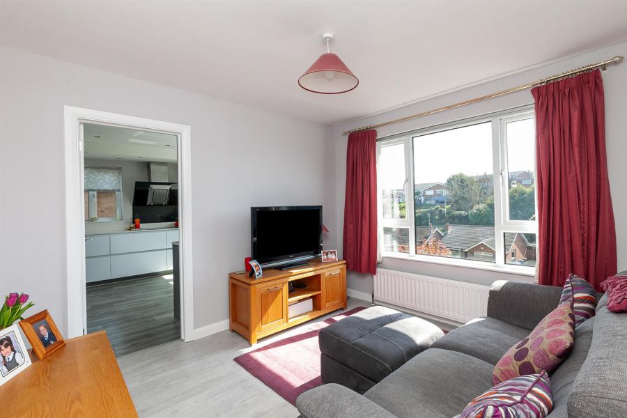 18 Londonderry Gardens