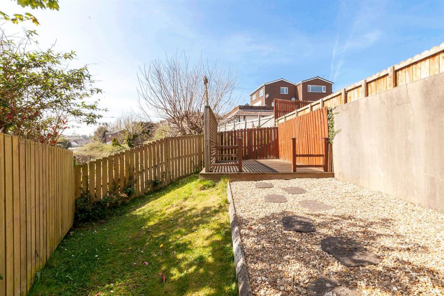 18 Londonderry Gardens