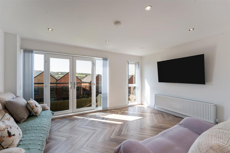 20 Milecross Manor