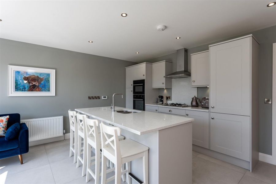 20 Milecross Manor