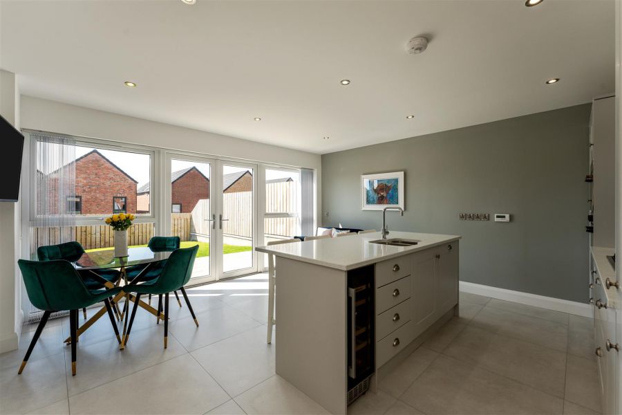 20 Milecross Manor