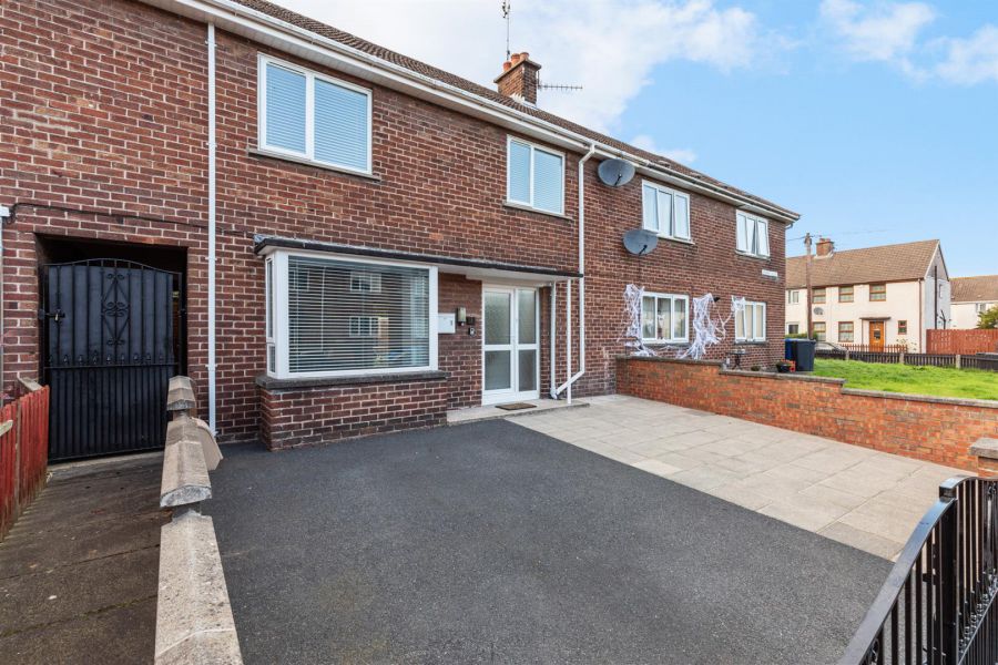 1 Shimna Close
