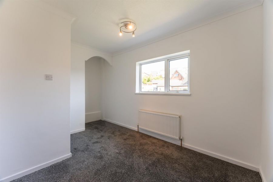 18 Slievemore Avenue