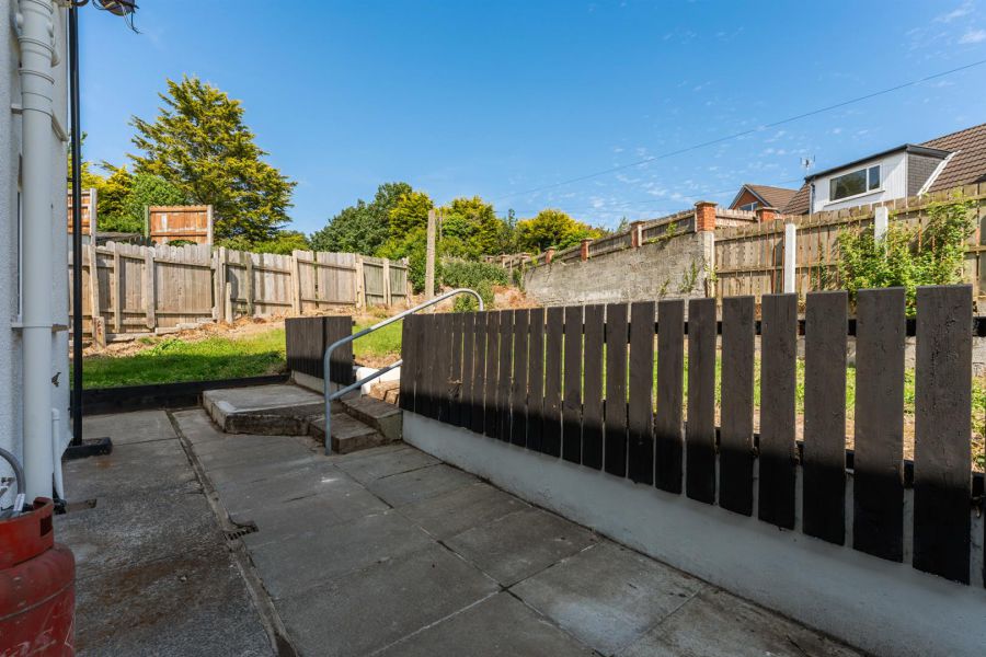 18 Slievemore Avenue