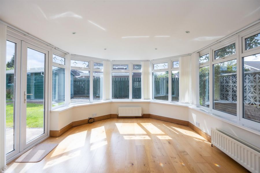 8 Manse Park