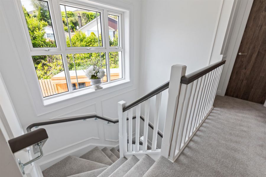 6 Brynmor Park