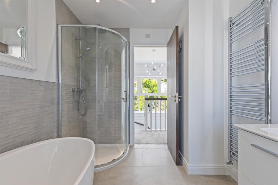6 Brynmor Park