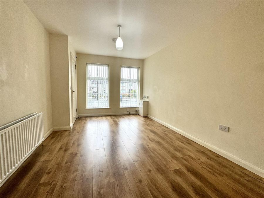 182 Upper Greenwell Street