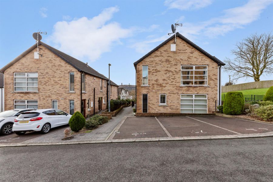 Apt 50 Lakeview Manor