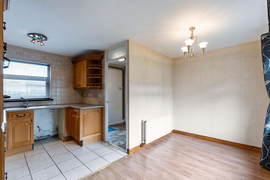 15 Lenamore Park