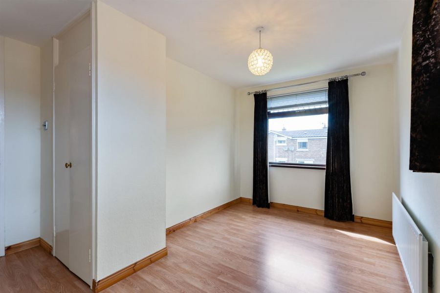 15 Lenamore Park