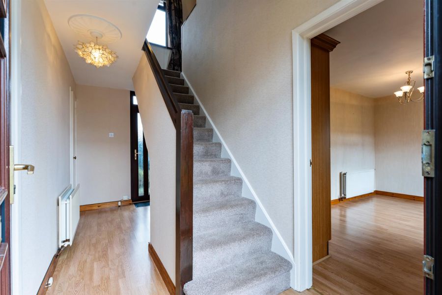 15 Lenamore Park