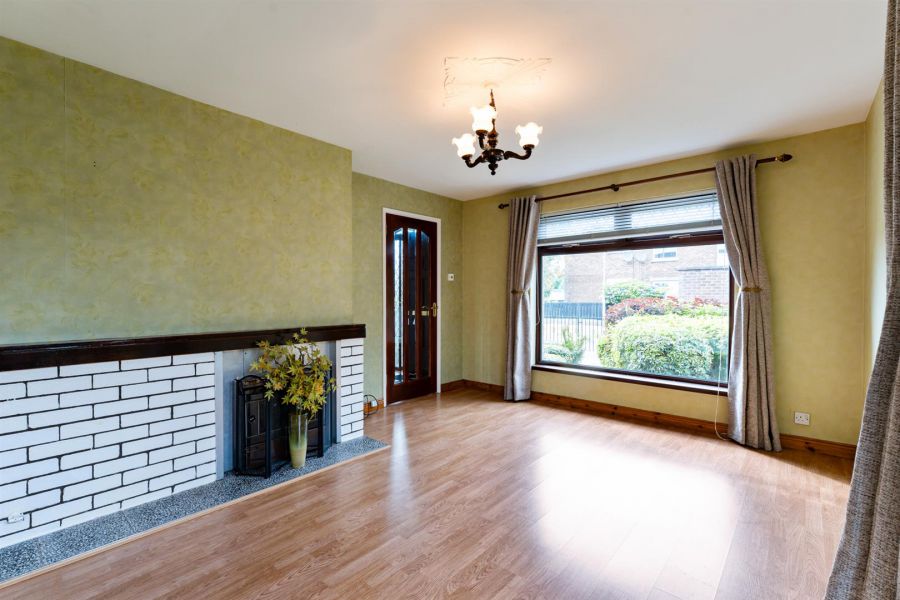 15 Lenamore Park