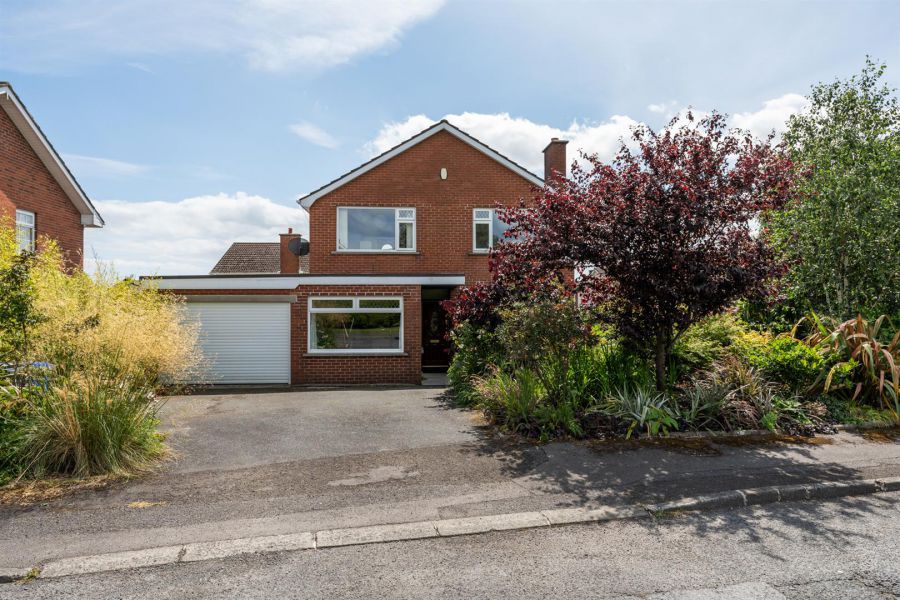 1 Tara Crescent