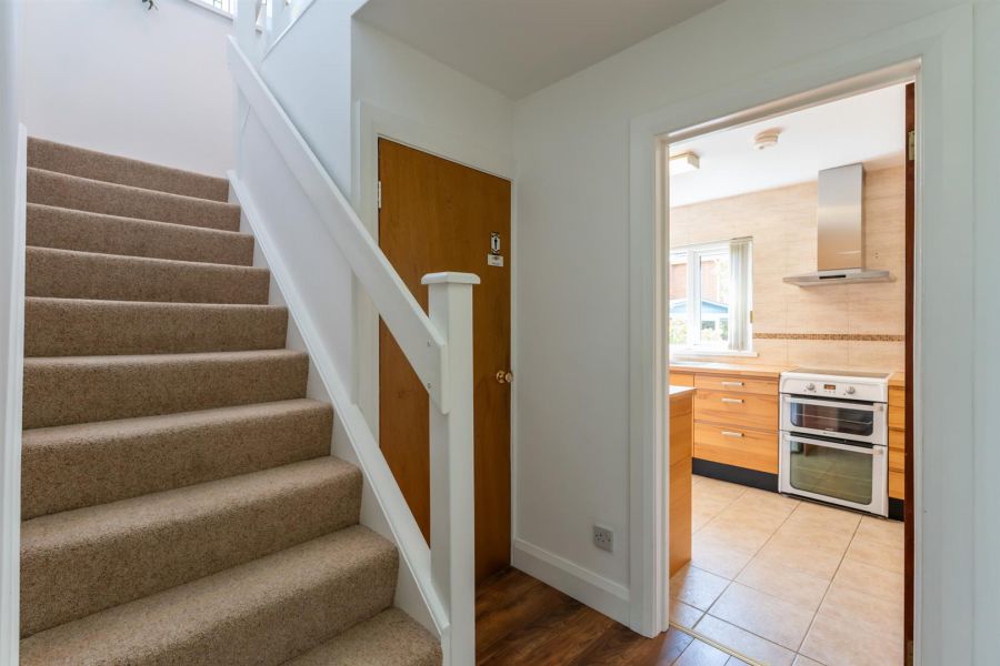 1 Tara Crescent