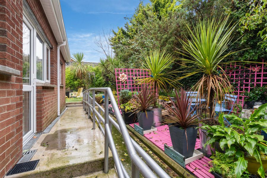 Towerview House, 89 Bangor Road