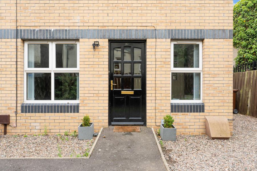 10 East Street Court