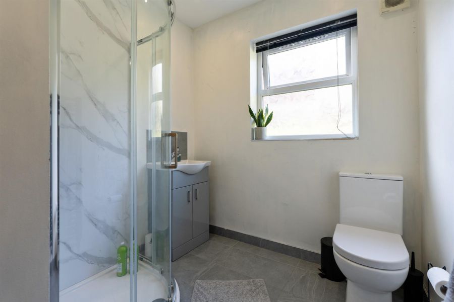 Apt 5 Glen Vale, 43 Glen Road