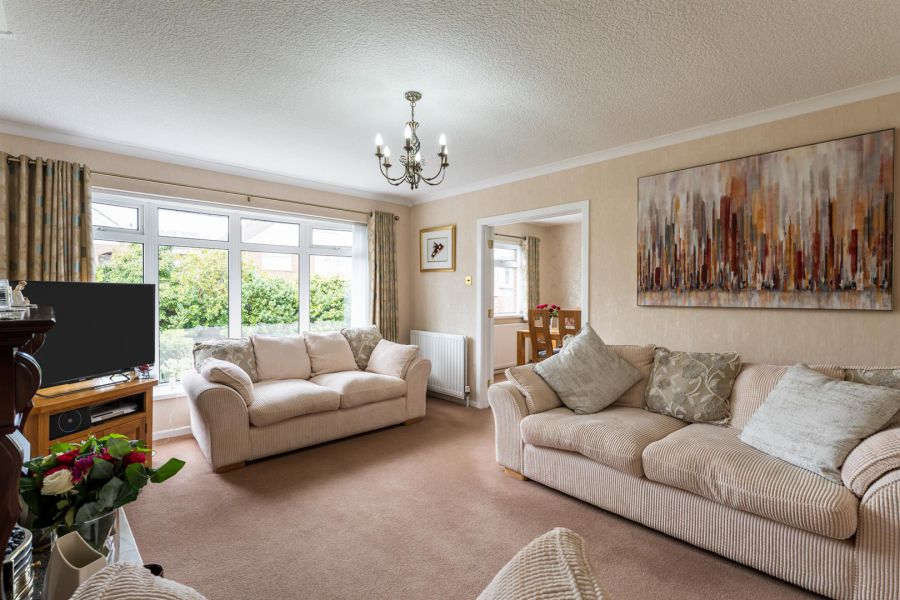 8 Beverley Drive