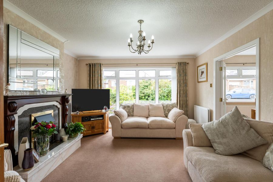 8 Beverley Drive
