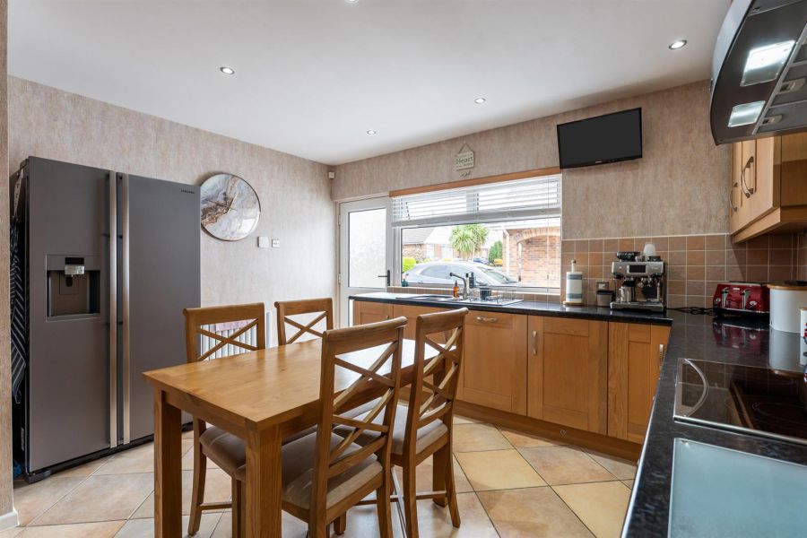 8 Beverley Drive