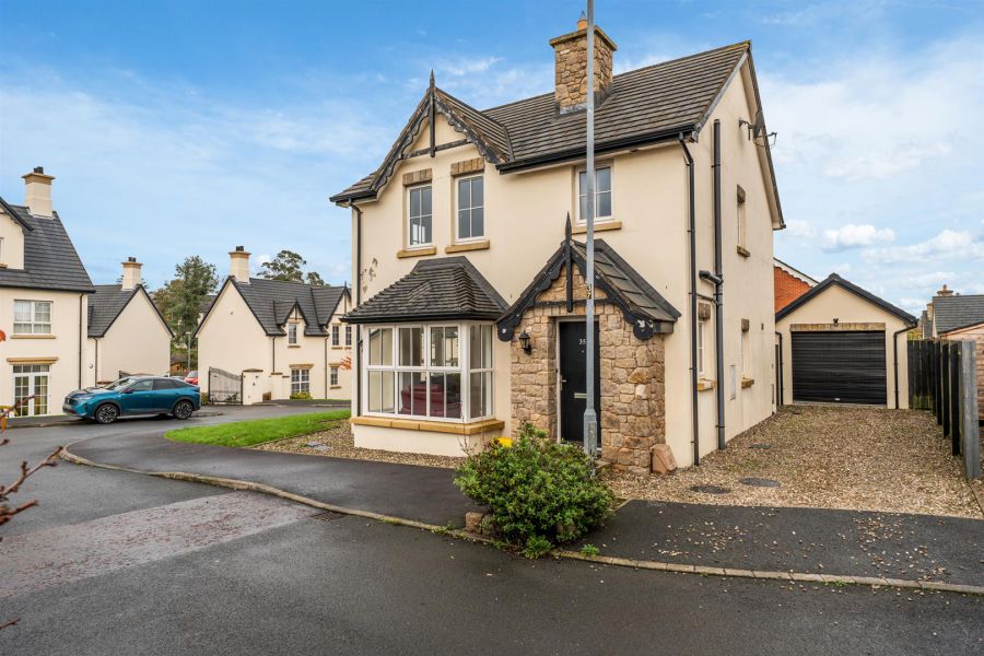 35 Tullynagardy Lane
