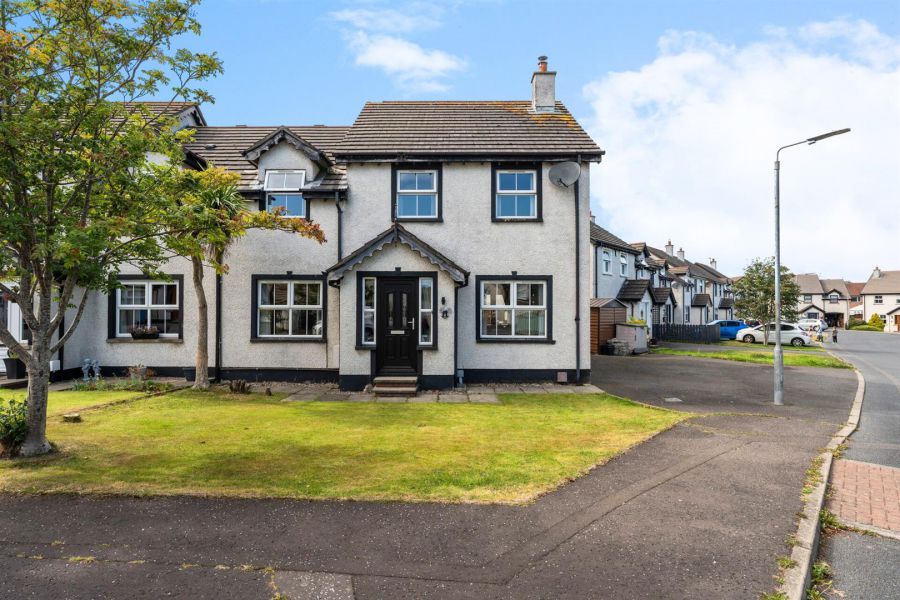 2 Cairndore Vale