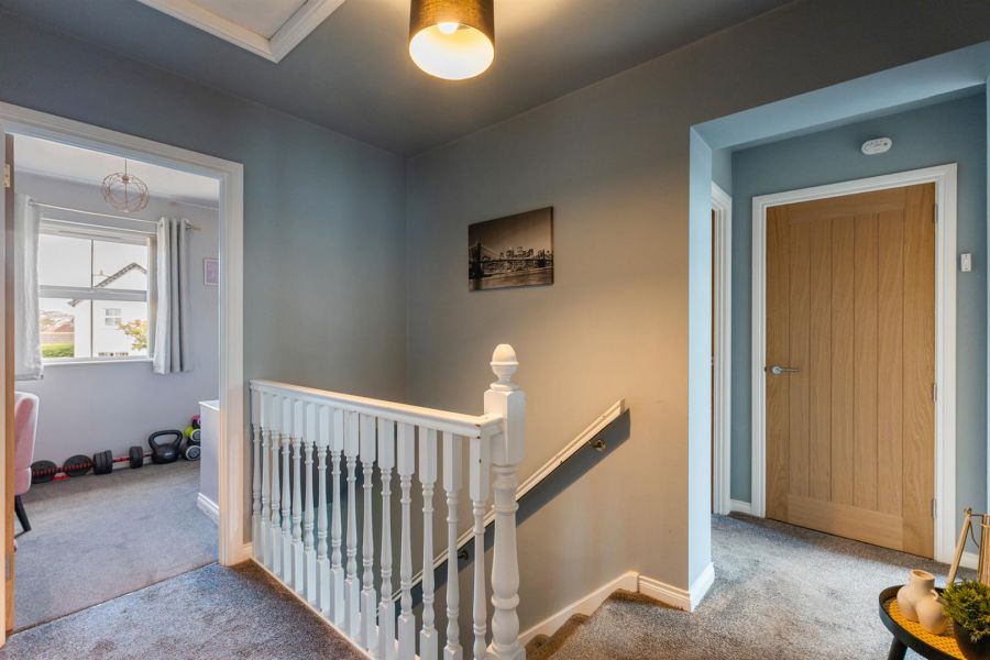 2 Cairndore Vale