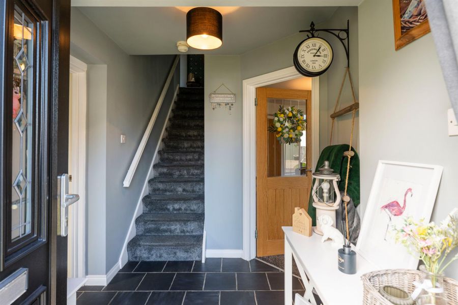 2 Cairndore Vale