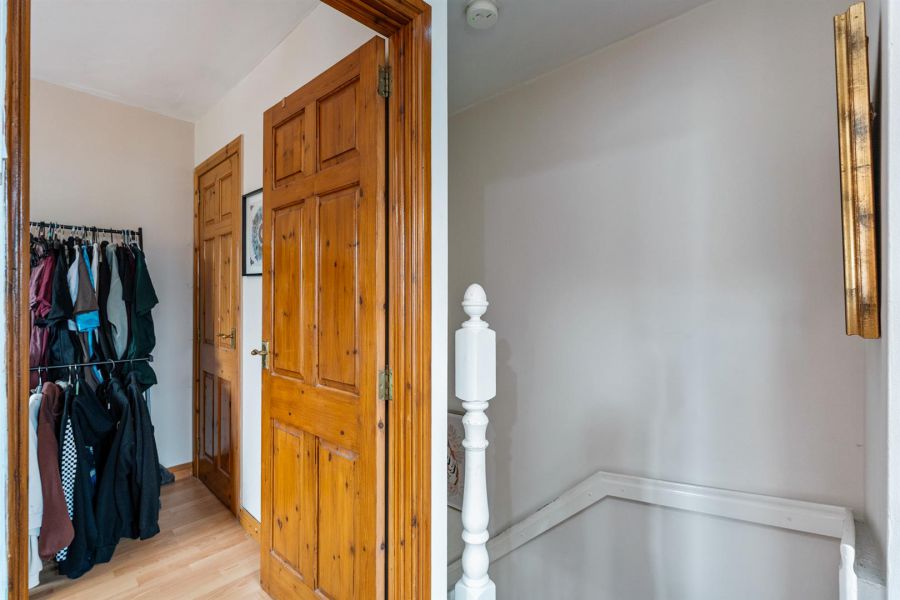 31 Whitethorn Avenue