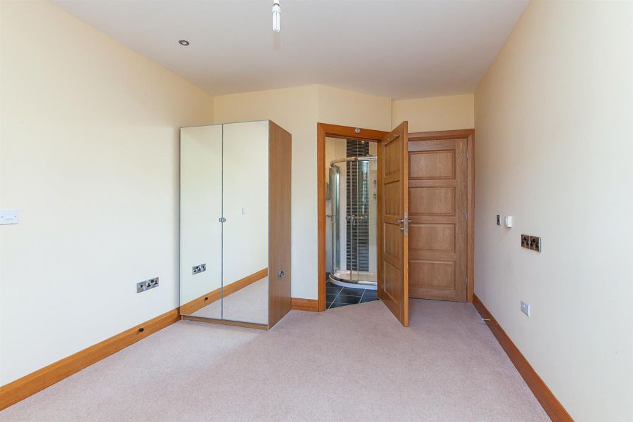 6 Ardnavalley Avenue