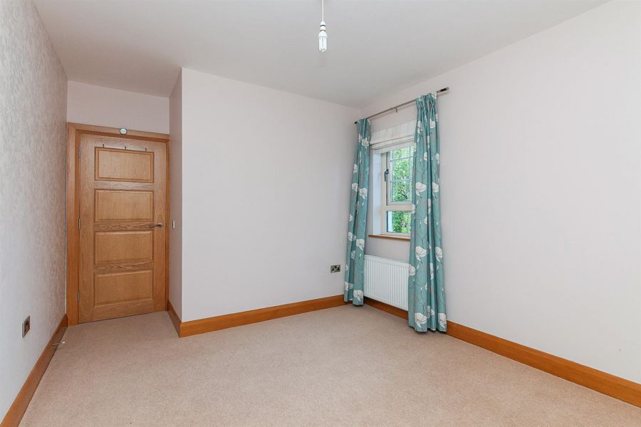 6 Ardnavalley Avenue