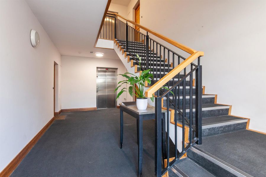 6 Ardnavalley Avenue