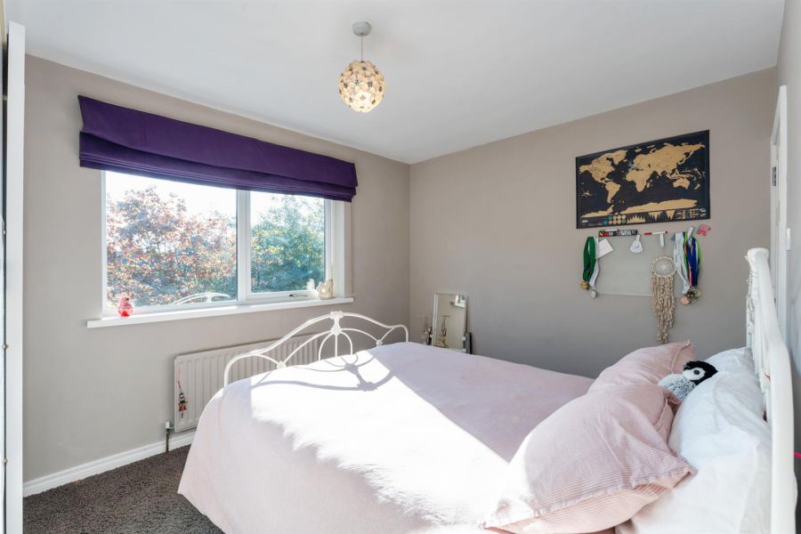 17 Manor Park
